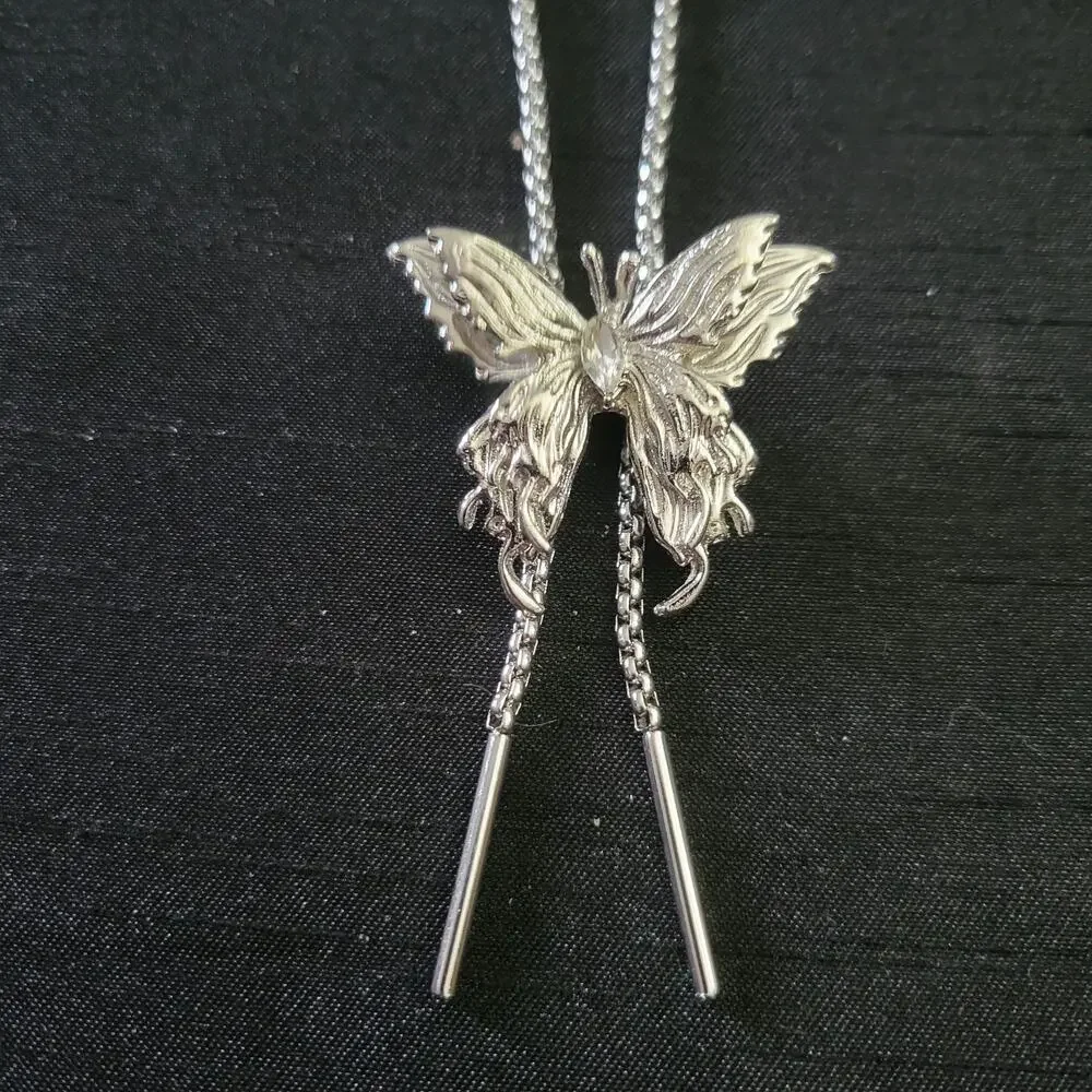 N/A butterfly bolo